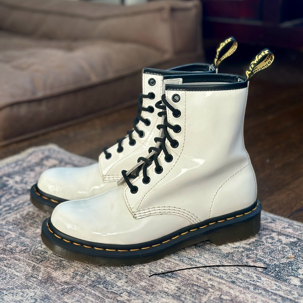 Dr. Martens 1460 Smooth Leather Lace Up Boots (White)
